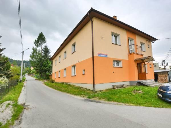 Apartament Folkowy Wujek Pod Gromadzyniem 下乌斯奇基 外观 照片